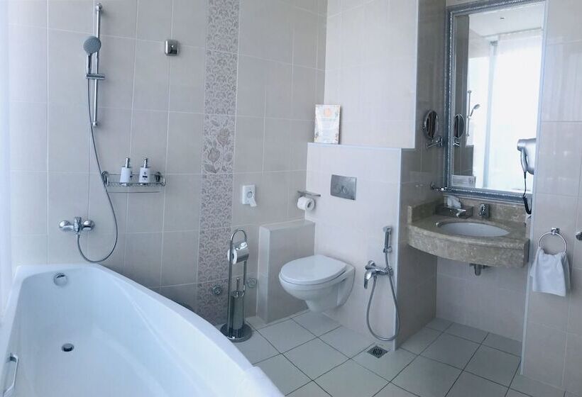 Номер Стандарт с Балконом, 7 Avenue Hotel & Spa