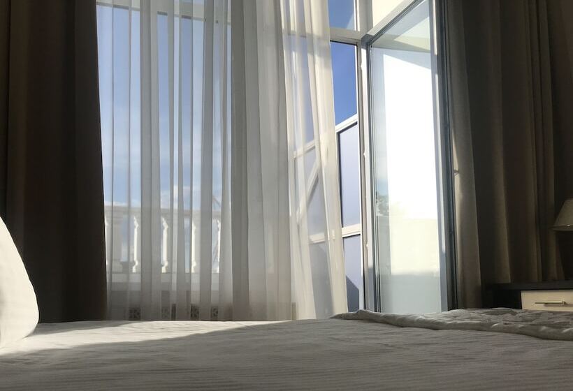 Номер Стандарт с Балконом, 7 Avenue Hotel & Spa