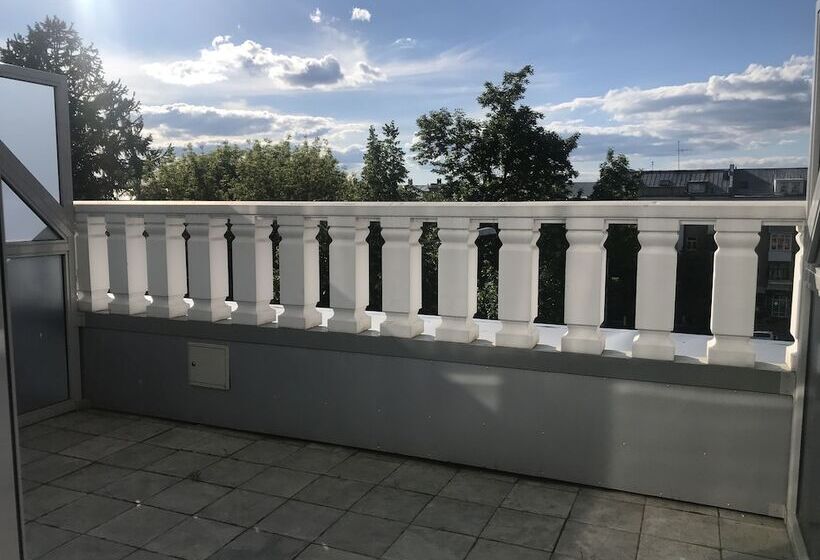 Номер Стандарт с Балконом, 7 Avenue Hotel & Spa