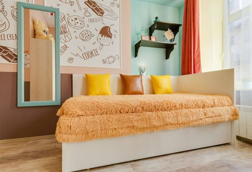 Семейный Номер, Sovremennik