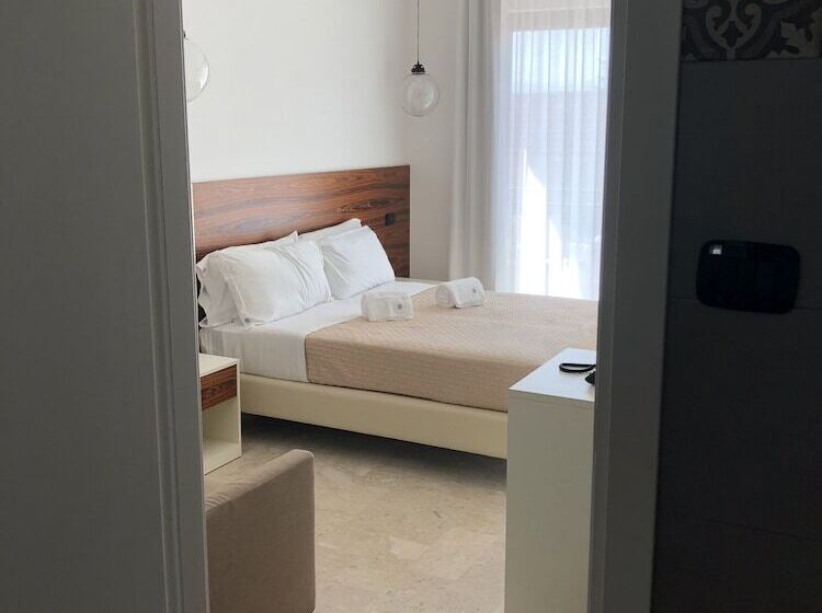 غرفة قياسية, Milazzo Inn Aimori