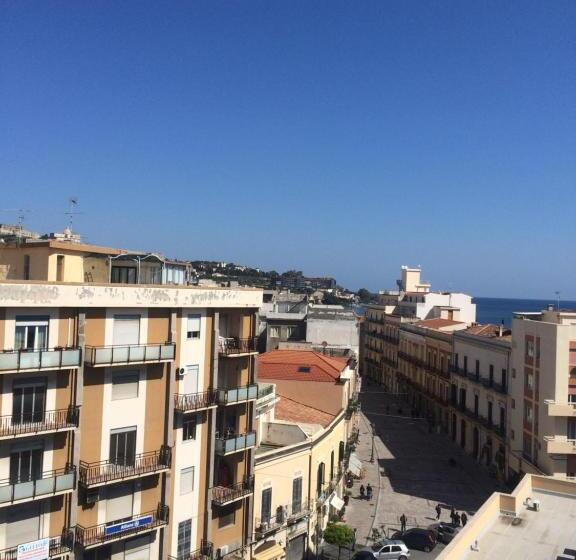 חדר סטנדרט עם מרפסת, Milazzo Inn Aimori