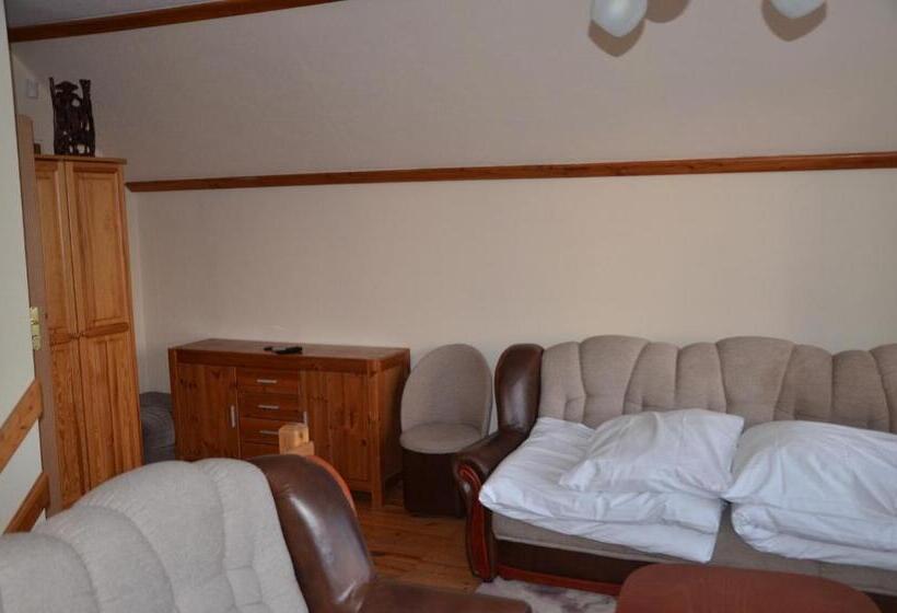 شاليه غرفة نوم واحدة, Dworek Mazurski Lizer