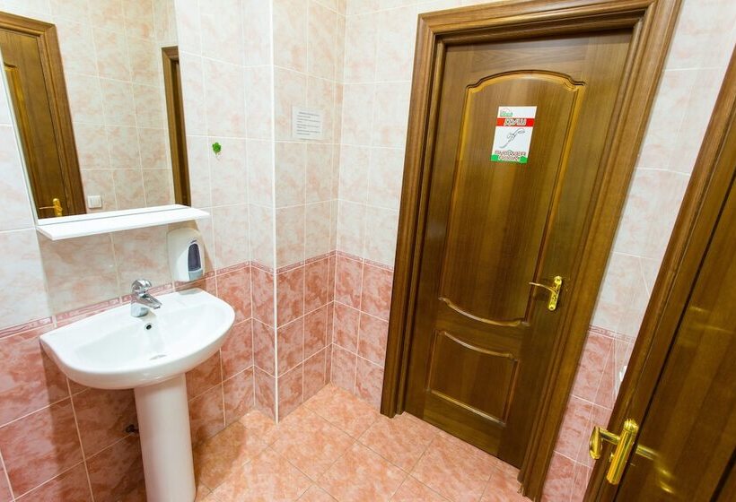 تختخواب در اتاق مشترک, Viva Hostel