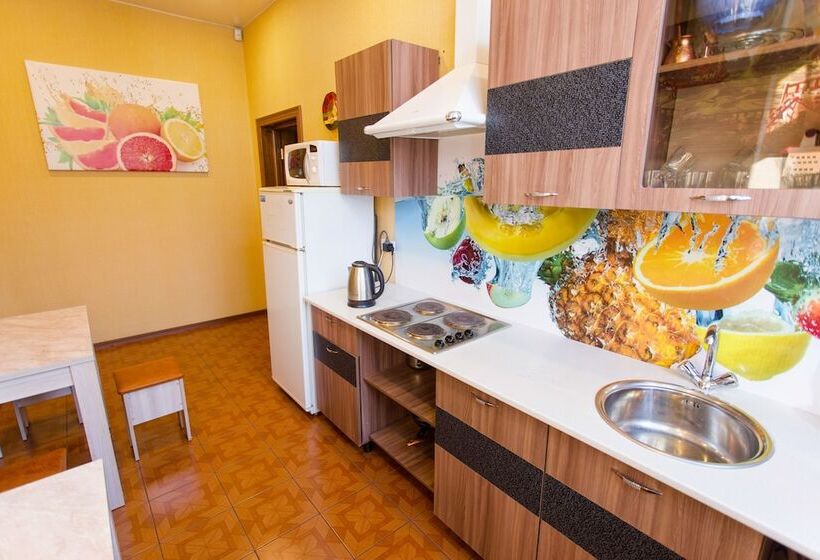 تختخواب در اتاق مشترک, Viva Hostel