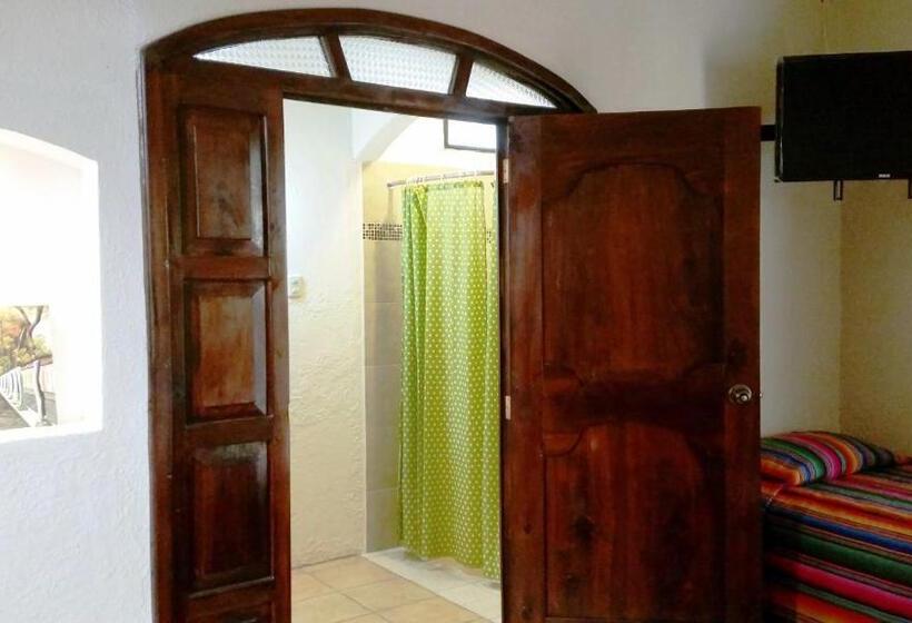 اتاق استاندارد چهار تخته, Perla Maya