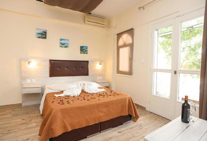 חדר דלוקס צדדי נוף לים, Summer Beach