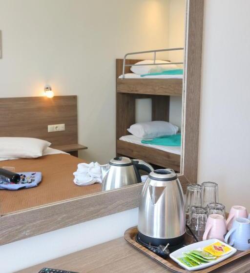 חדר סטנדרט לארבעה, נוף לים, Summer Beach