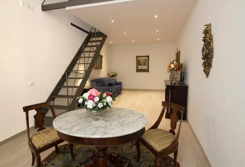 سوئیت رویال, Palazzo D Auria Apart