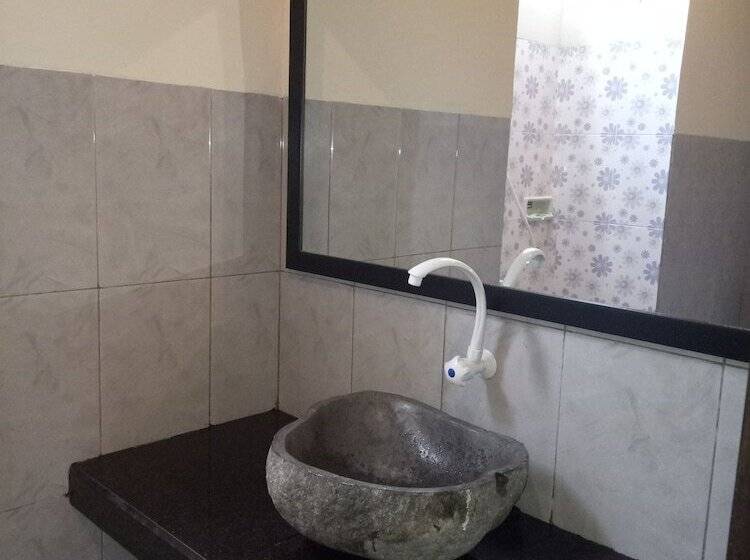 בקתה דלוקס, Krisna Bungalows And Restaurant