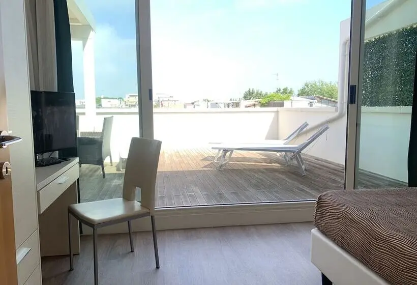 １ベッドルームペントハウスアパート, Residence Aida