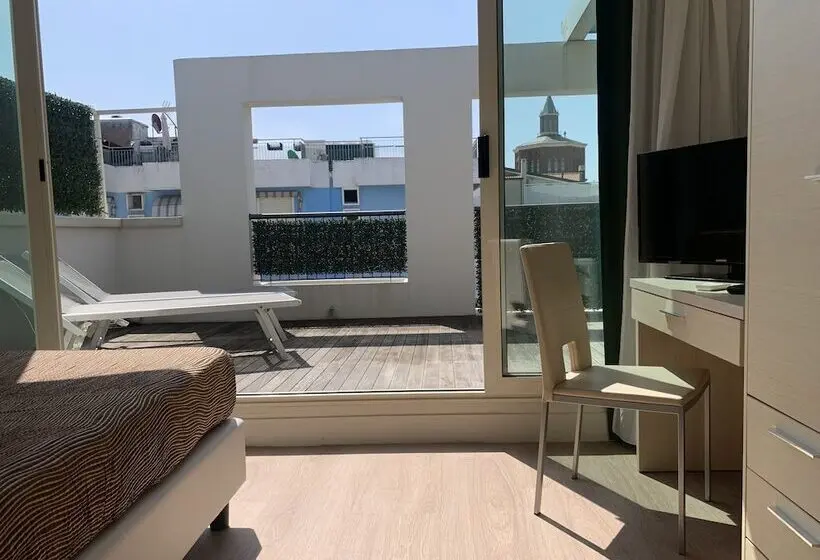 １ベッドルームペントハウスアパート, Residence Aida