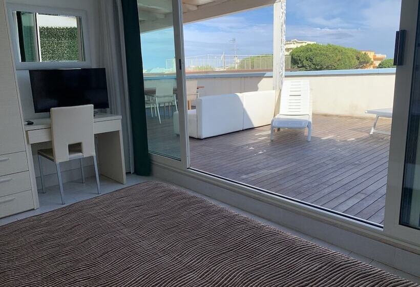 דירת פנטהאוז 1 חדרי שינה, Residence Aida