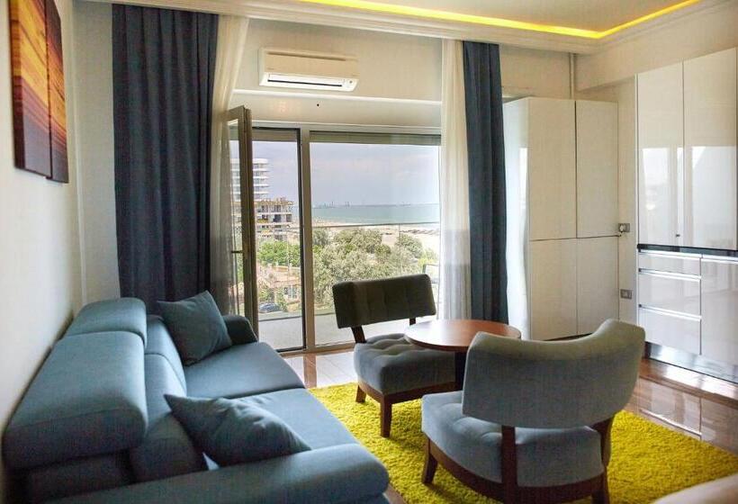 Студия Стандарт, Mamaia White Tower