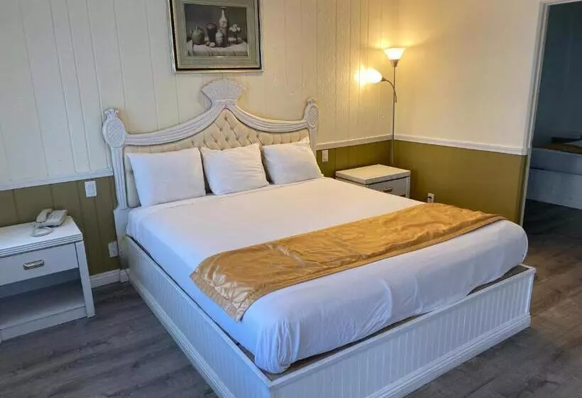 اتاق استاندارد با تخت بزرگ, 777 Motor Inn