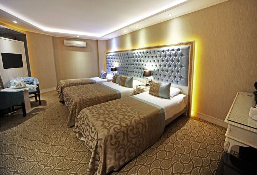 اتاق خانوادگی, The Parma Hotel Downtown