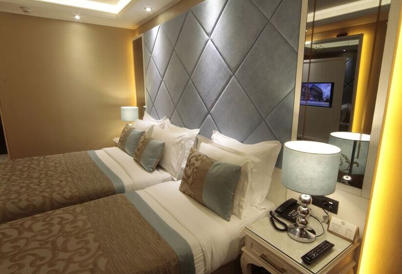 اتاق خانوادگی, The Parma Hotel Downtown