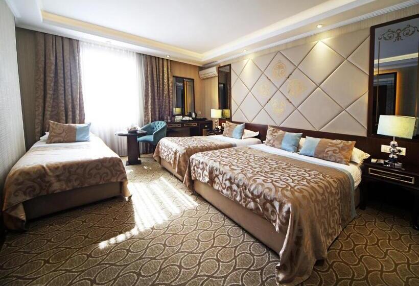 اتاق خانوادگی, The Parma Hotel Downtown