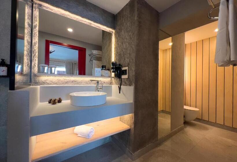 バルコニー付きスタンダードステューディオ, Kartal