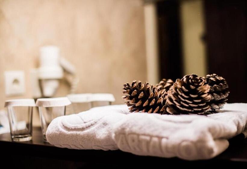 メゾネットスイート, Kartal