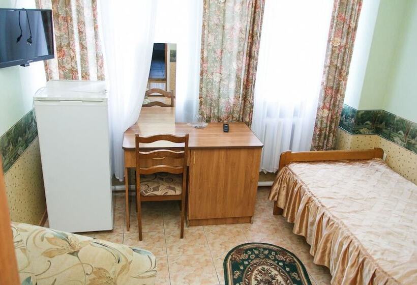 Quarto Estandar Individual, Chernaya Zhemchuzhina