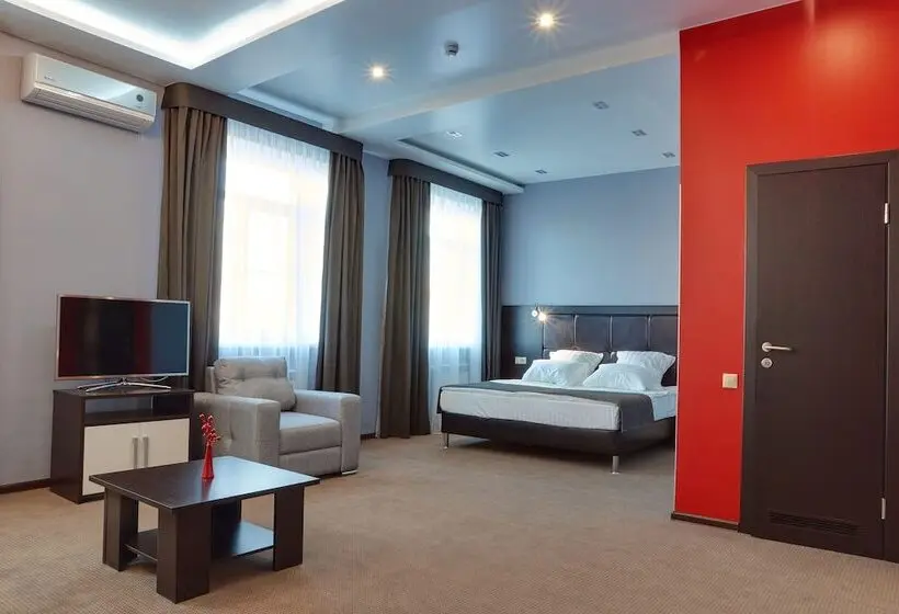 デラックススタジオ, Prestige Hotel Seven Kings