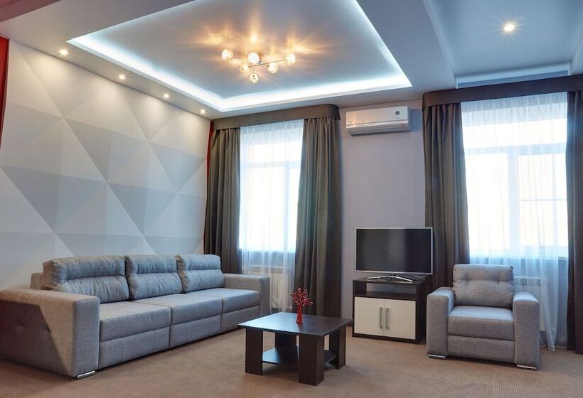 디럭스 스튜디오, Prestige Hotel Seven Kings