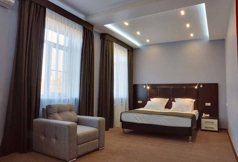 Студия Deluxe, Prestige Hotel Seven Kings
