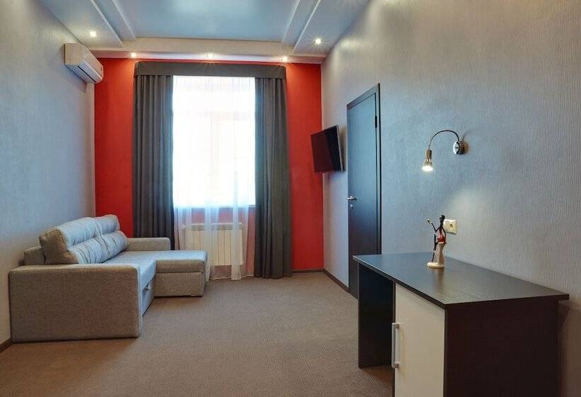 스위트, Prestige Hotel Seven Kings