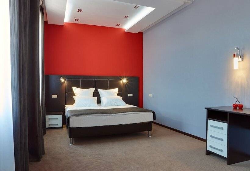 Люкс, Prestige Hotel Seven Kings