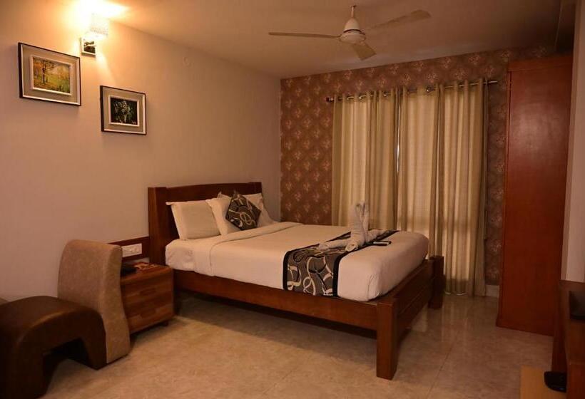 디럭스 룸, Grand Cascade Chennai