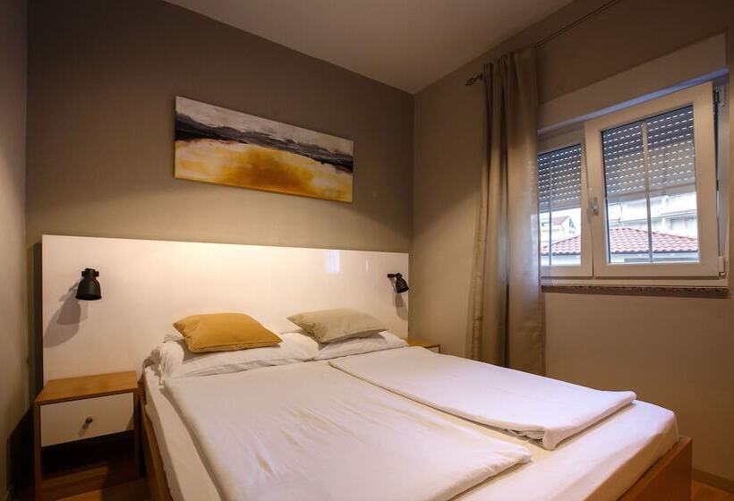 Семейный Номер, Luxury Suites Bellevue