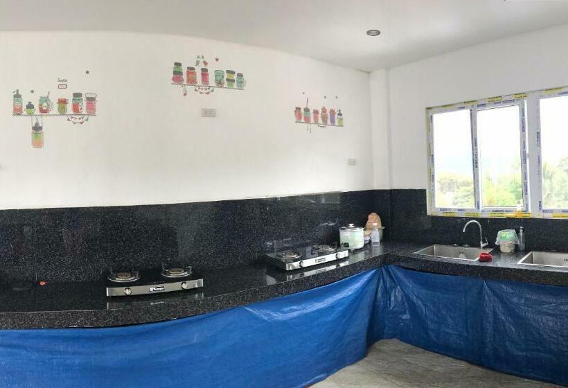 חדר דלוקס לארבעה, Seabreeze Beach Lodge