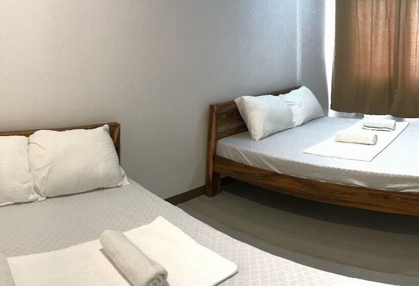 חדר סטנדרט לארבעה, Seabreeze Beach Lodge