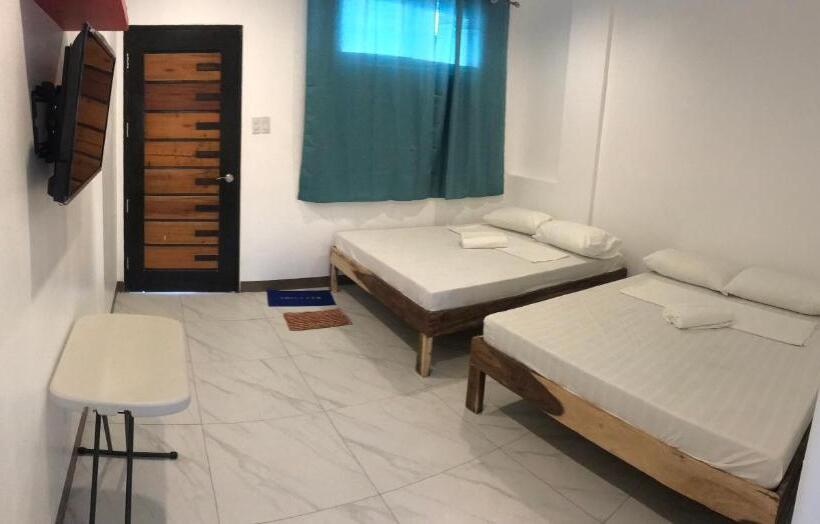 חדר דלוקס לארבעה, Seabreeze Beach Lodge