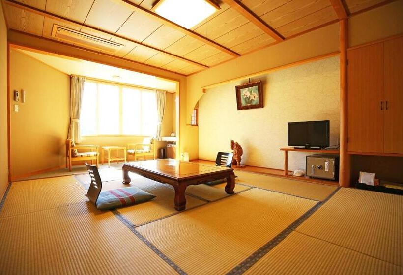Номер Стандарт, Nakajimaya Ryokan