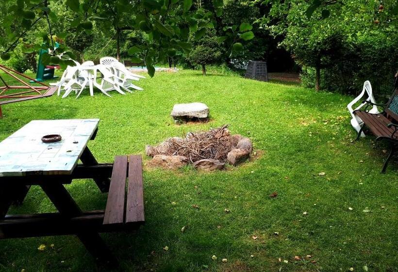 1 Szobás Apartman Terasszal, Penzion Hugo