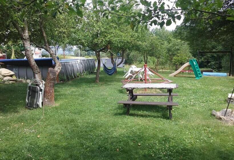 Standard Szoba, Penzion Hugo