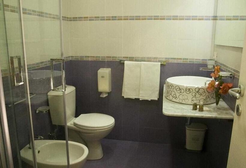 غرفة ديلوكس ثلاثية, B&b Liberty