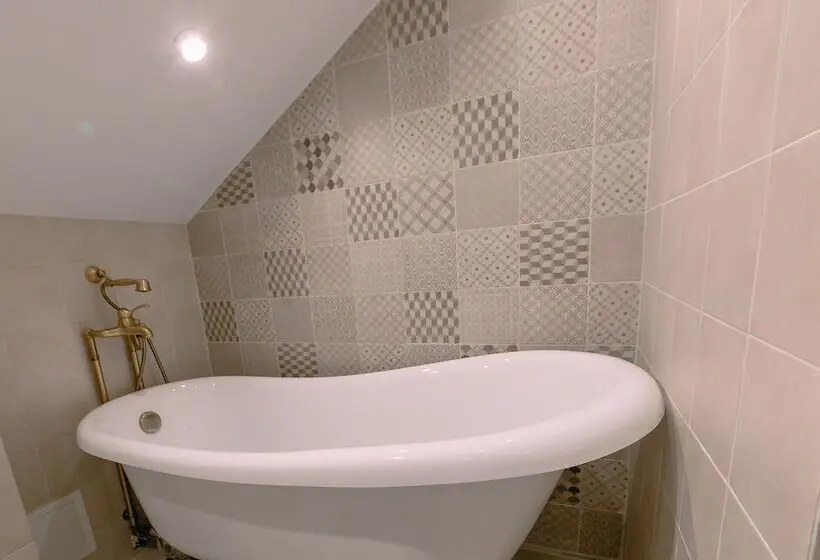 سوییت, Boutique Hotel Kremlin Park