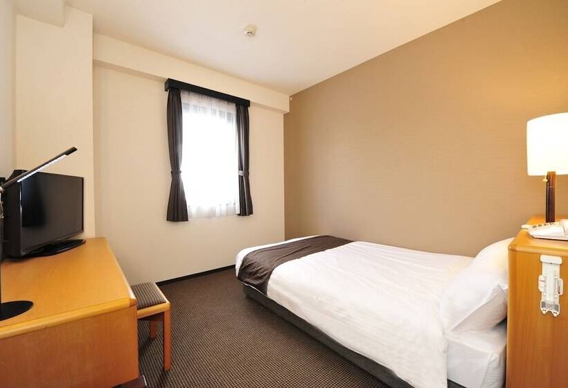 اتاق استاندارد یک نفره, Jin Morioka Ekimae