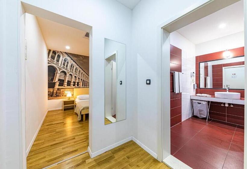 חדר דלוקס, Split Citys