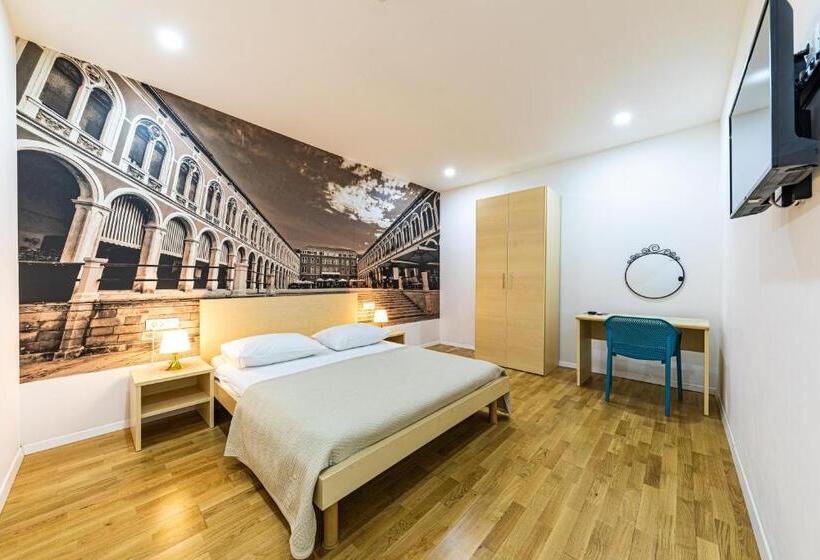 חדר דלוקס, Split Citys