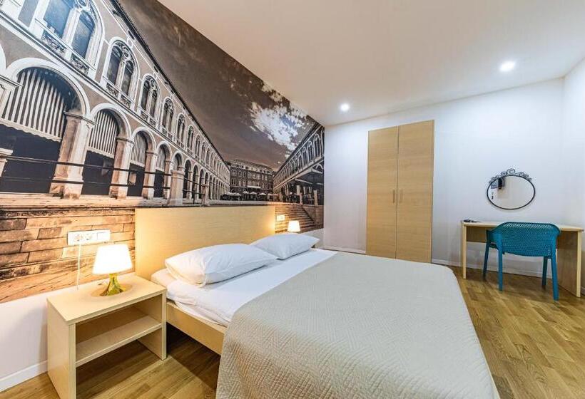 חדר דלוקס, Split Citys