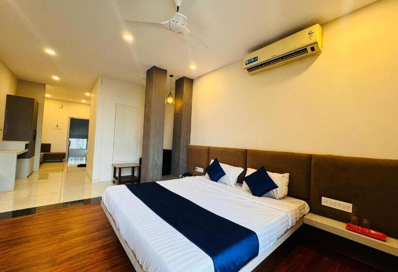 اتاق استاندارد با تخت بزرگ, Suryodaya