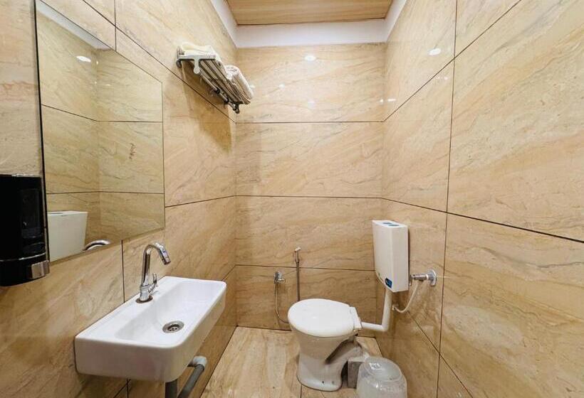 اتاق استاندارد با تخت بزرگ, Suryodaya