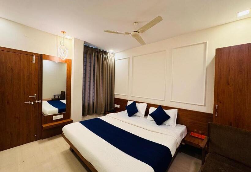 اتاق استاندارد با تخت بزرگ, Suryodaya