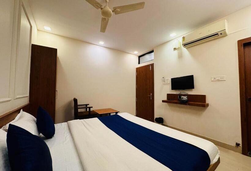 اتاق استاندارد با تخت بزرگ, Suryodaya