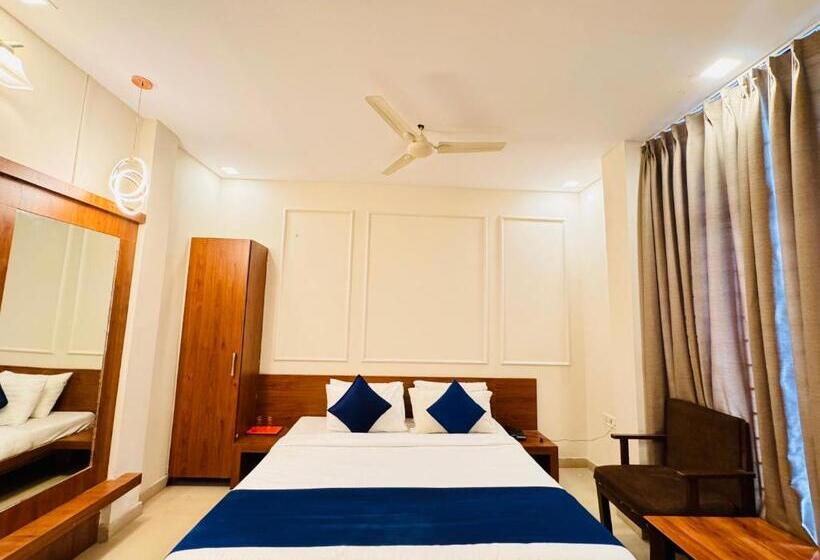 اتاق لوکس, Suryodaya