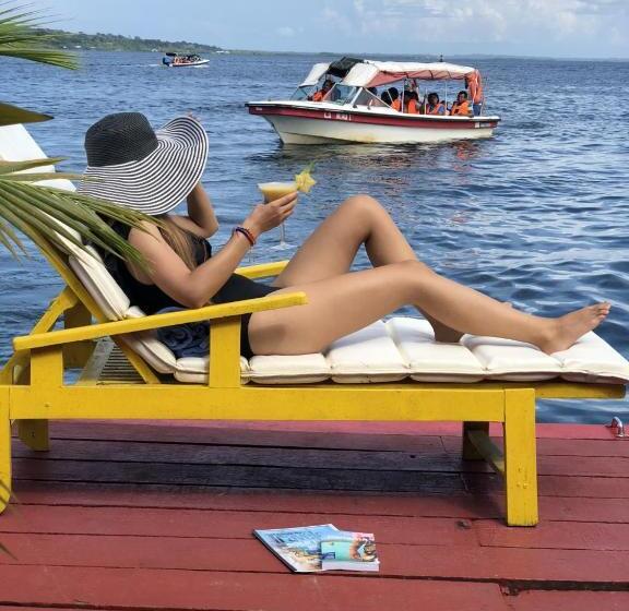 اتاق پریمیوم با بالکن, Bocas Del Toro